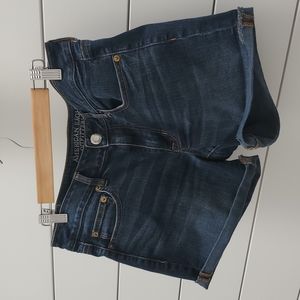 American Eagle Women's Boy (Tomgirl) Midi Shorts